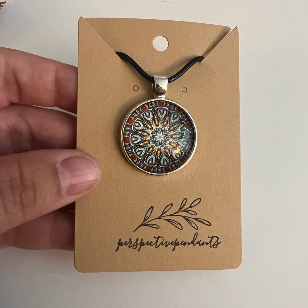 Handmade Cabochon Pendant Necklace 🌿